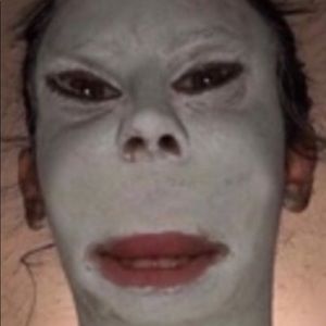 Meet your Posher, Alexis